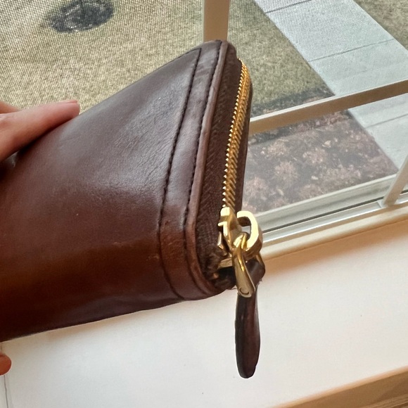 Prada long leather wallet - Picture 6 of 9